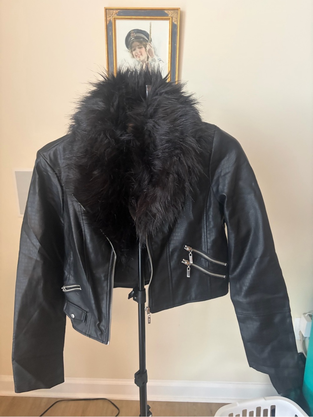 NWT Guess Dimitri Black Faux Leather Moto Jacket Faux Fur Collar Womens M
